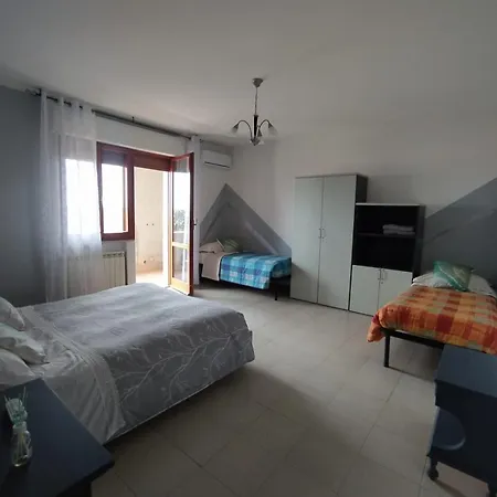 Il Giardino Degli Ulivi House *